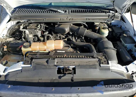 2000 Ford F250 Super Duty from USA, damaged, VIN 1FTNF20L4YEA82453